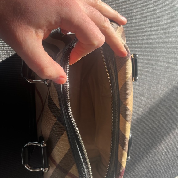 Burberry Checkered Purse - Authentic - Picture 2 of 5